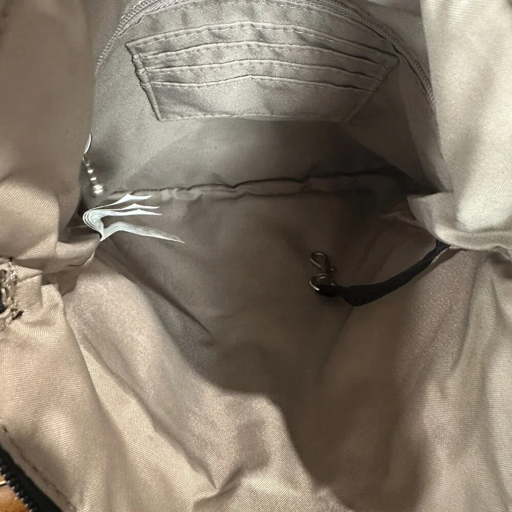Baggallini The Pocket Slim Crossbody Bag
